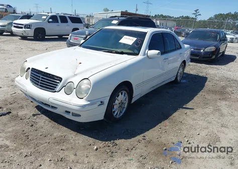 2001 Mercedes-Benz E 320 from USA, damaged, VIN WDBJF65JX1B359352